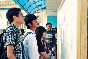 Suasana Pendaftaran Mahasiswa Baru Jalur  Mandiri UBB 2011