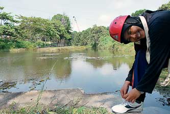 Foto Pembekalan, Pelepasan dan Training Outbond KKN UBB 2009